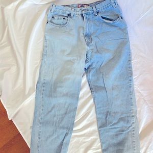 Vintage high waisted jeans